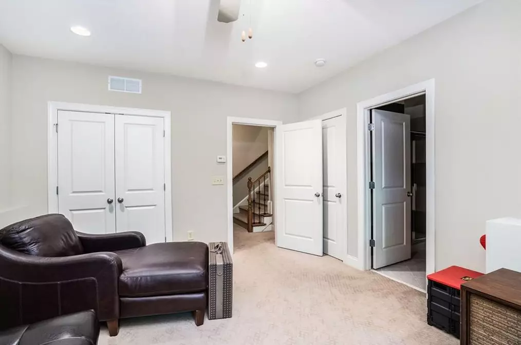 3107 Turman Cir, Decatur GA  30033-3256 exterior