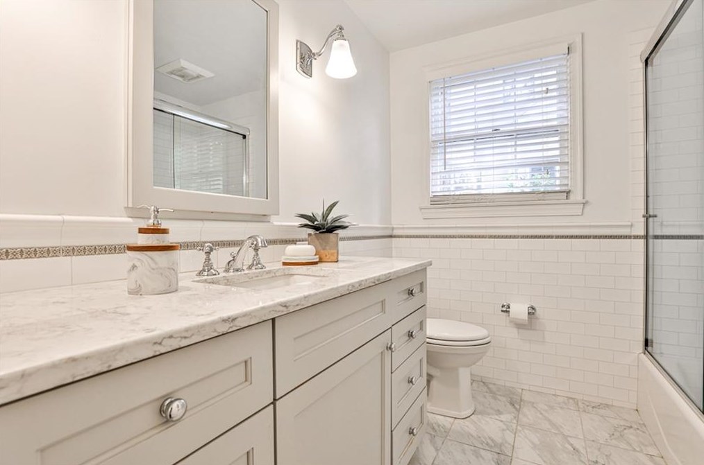 332 Lamont Dr, Decatur GA  30030-2343 exterior