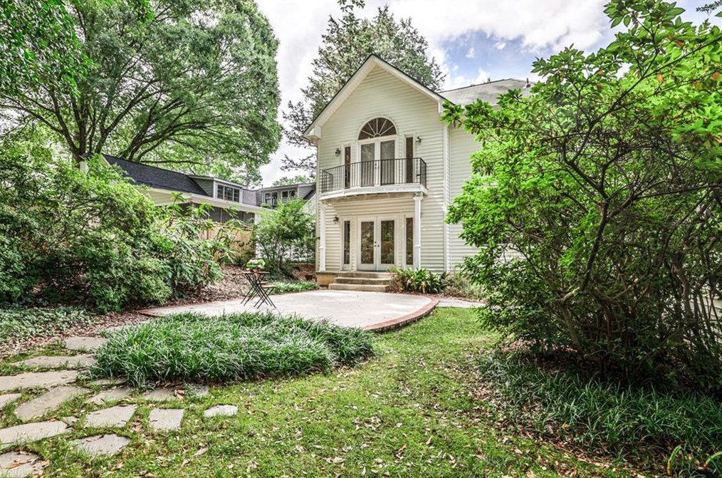 332 Lamont Dr, Decatur GA  30030-2343 exterior