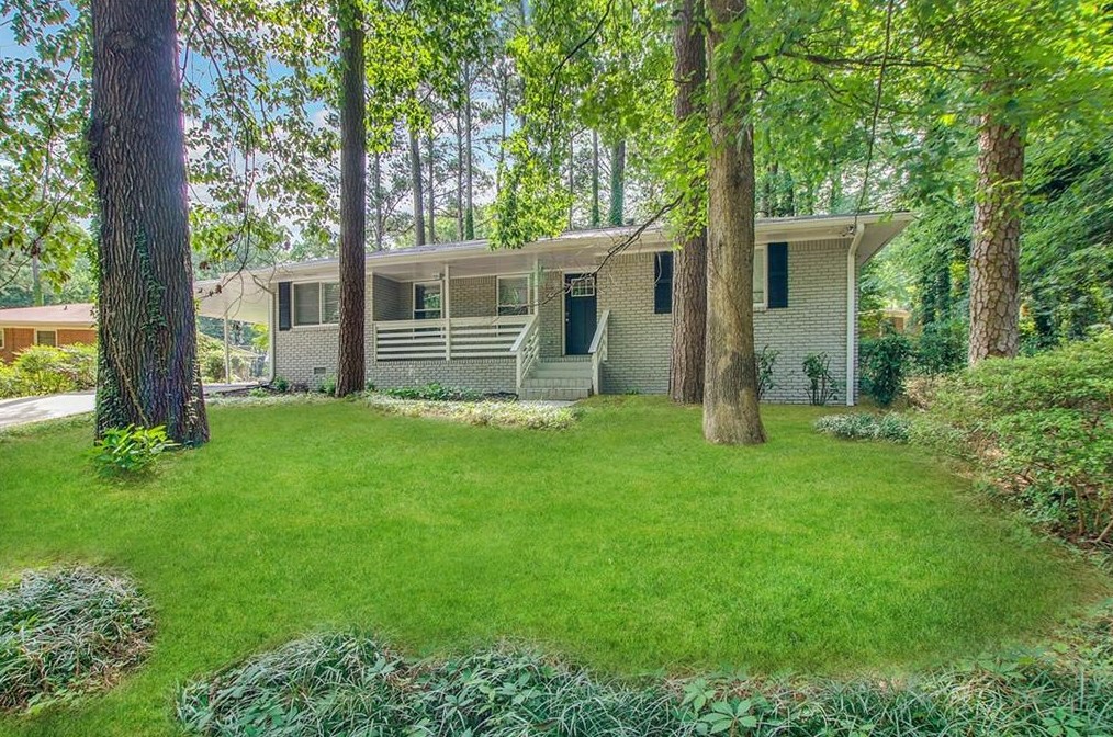 3873 Hilda Cir, Decatur GA  30035-1106 exterior