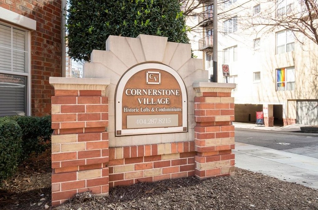 800 Peachtree St, Atlanta GA  30308-1258 exterior