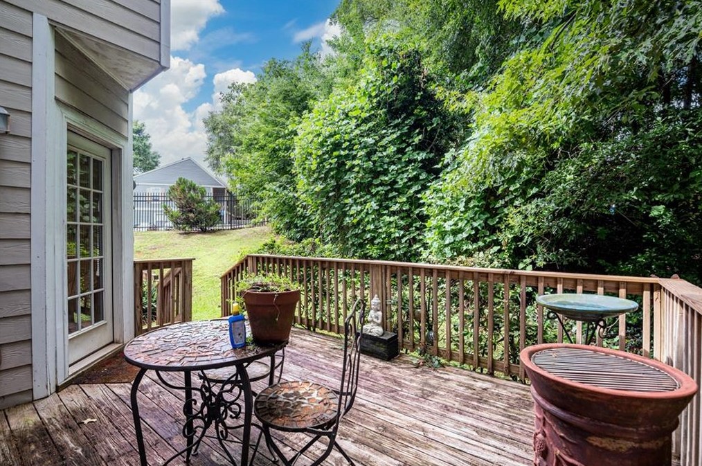 585 Orchard Ct, Atlanta GA  30312-2945 exterior