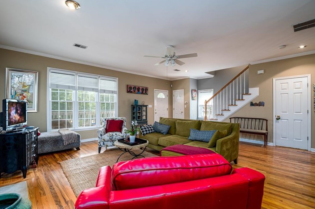 585 Orchard Ct, Atlanta GA  30312-2945 exterior