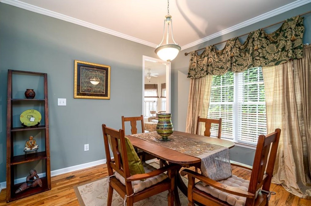 585 Orchard Ct, Atlanta GA  30312-2945 exterior