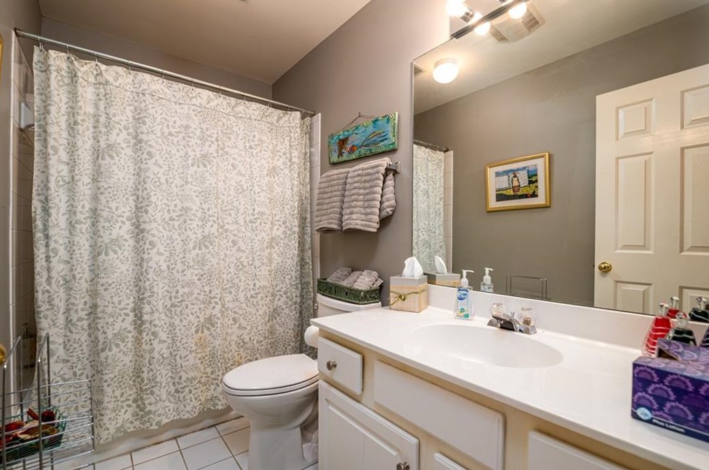 585 Orchard Ct, Atlanta GA  30312-2945 exterior