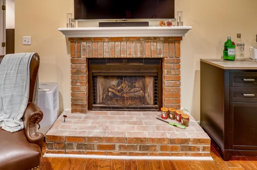 1408 Tuxworth Cir, Decatur GA  30033-5621 exterior