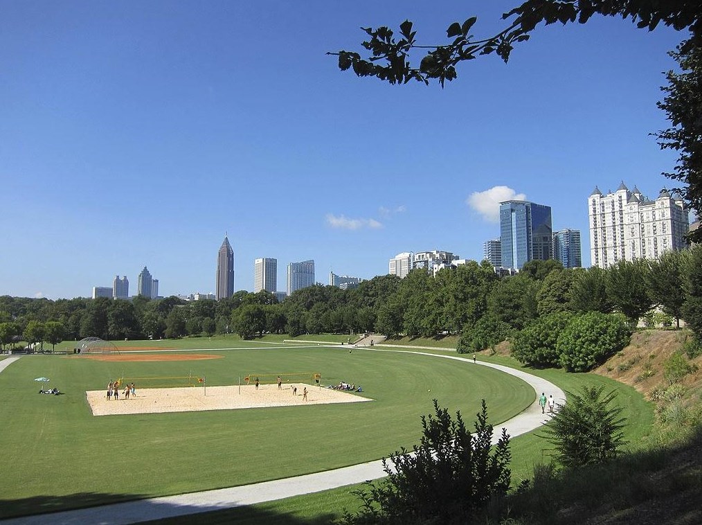 883 Wildwood Rd, Atlanta GA  30324-4911 exterior