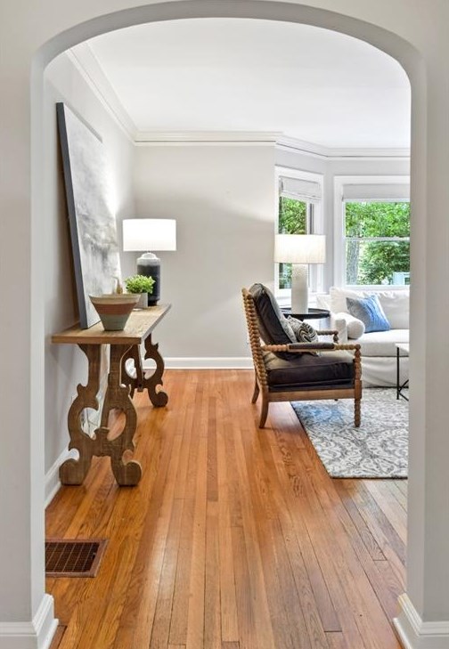 883 Wildwood Rd, Atlanta GA  30324-4911 exterior