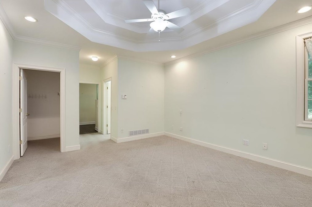 2094 Azalea Cir, Decatur GA  30033-2638 exterior