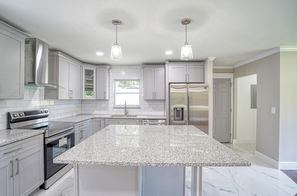 1064 Natham Dr, Atlanta GA  30315-8618 exterior