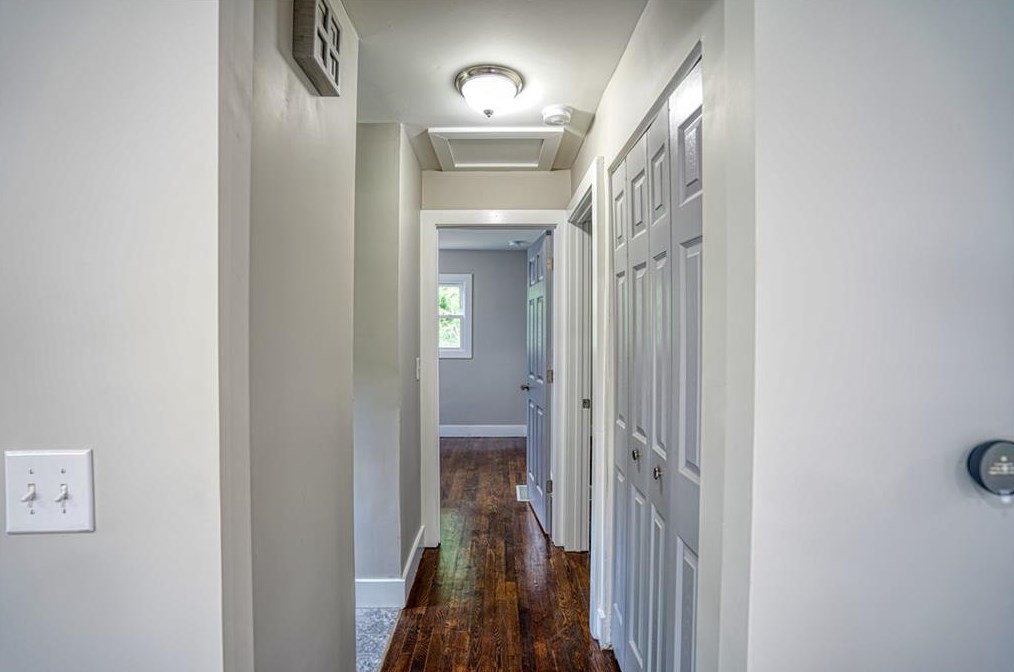 1064 Natham Dr, Atlanta GA  30315-8618 exterior