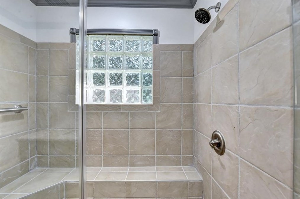 4204 Southvale Dr, Decatur GA  30034-6442 exterior