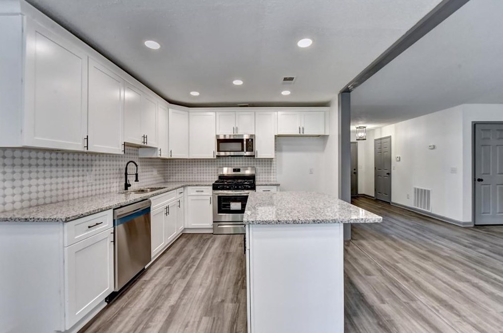 4204 Southvale Dr, Decatur GA  30034-6442 exterior