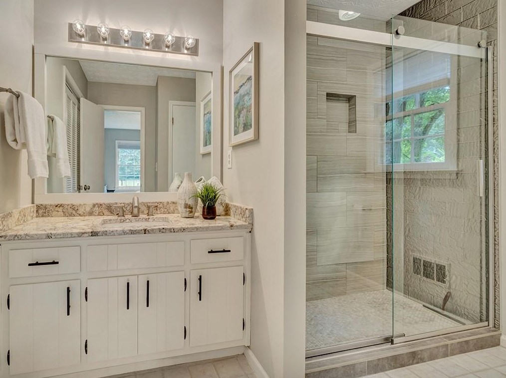 656 Wendan Dr, Decatur GA  30033-5530 exterior