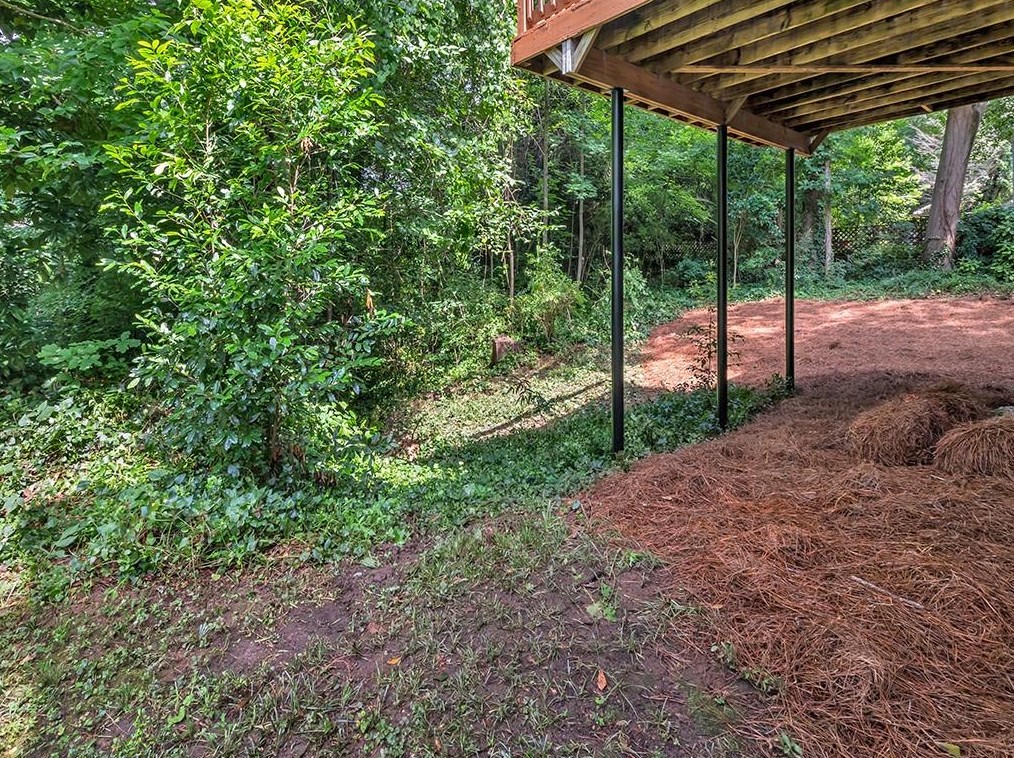 656 Wendan Dr, Decatur GA  30033-5530 exterior