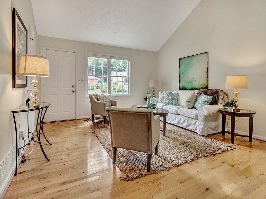 656 Wendan Dr, Decatur GA  30033-5530 exterior