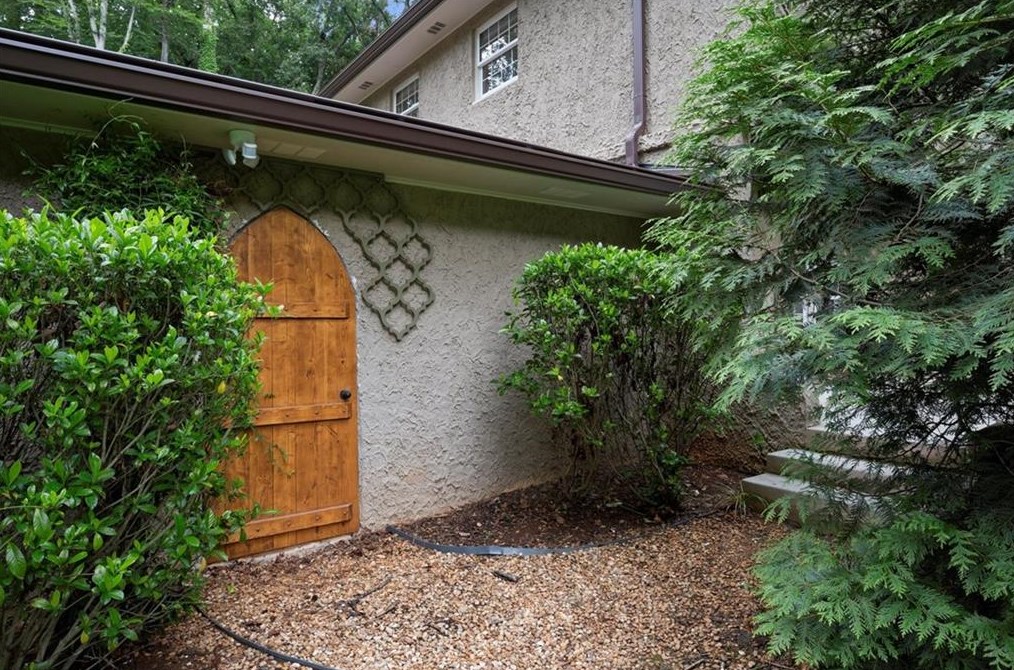 891 Brentwood Dr, Smyrna GA  30082-3405 exterior