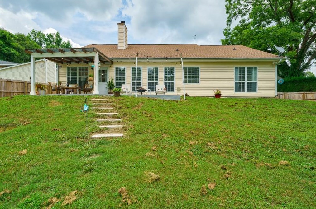 2487 Briar Valley Way, Dacula GA  30019-7517 exterior