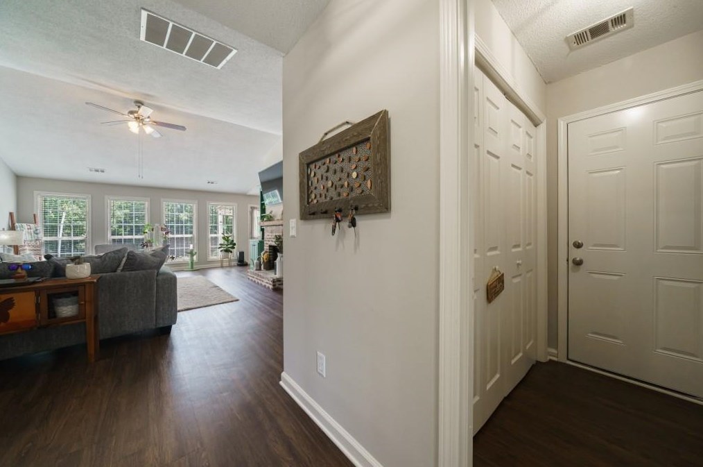 2487 Briar Valley Way, Dacula GA  30019-7517 exterior