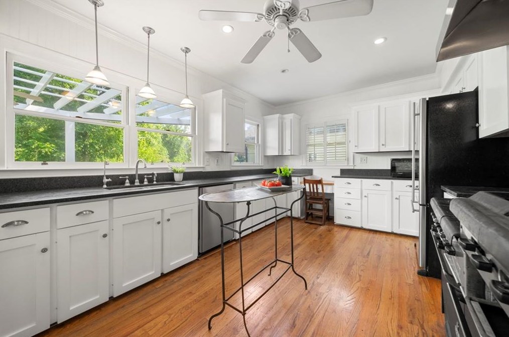 312 Michigan Ave, Decatur GA  30030-1851 exterior