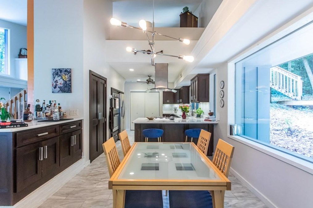 1018 Mcconnell Dr, Decatur GA  30033-3402 exterior