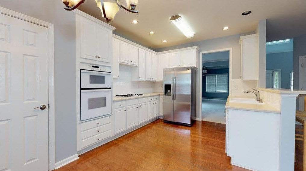 12670 Morningpark Cir, Alpharetta GA  30004-7322 exterior