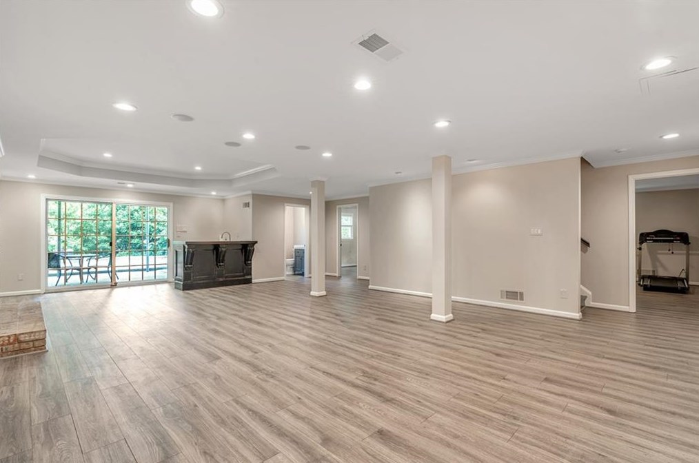 835 Overhill Ct, Atlanta GA  30328-3660 exterior