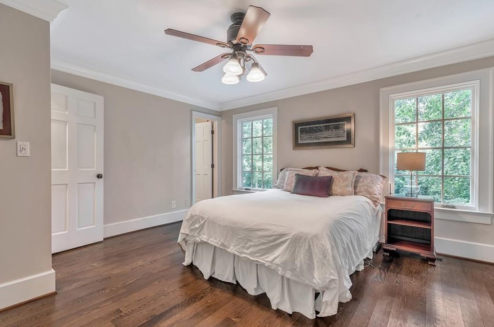 835 Overhill Ct, Atlanta GA  30328-3660 exterior