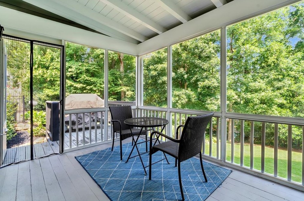 835 Overhill Ct, Atlanta GA  30328-3660 exterior