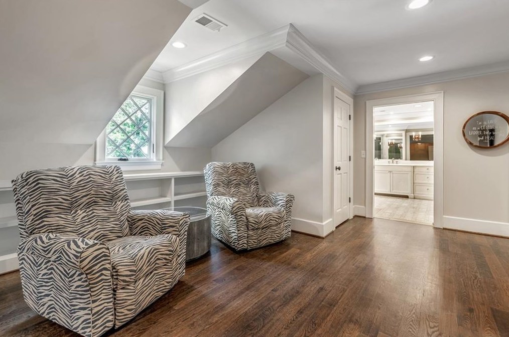 835 Overhill Ct, Atlanta GA  30328-3660 exterior