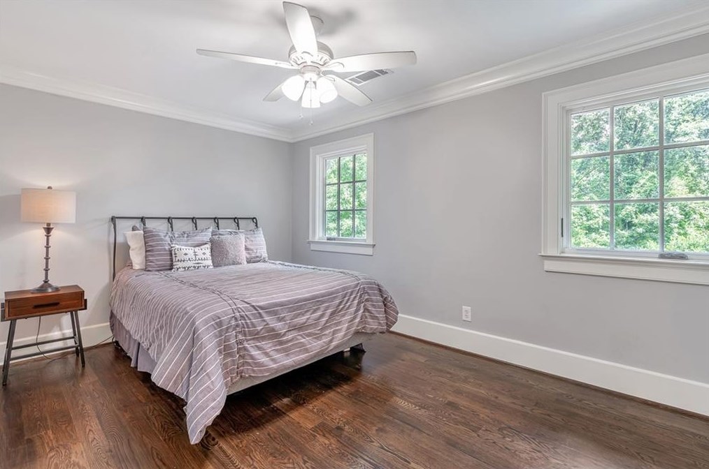 835 Overhill Ct, Atlanta GA  30328-3660 exterior