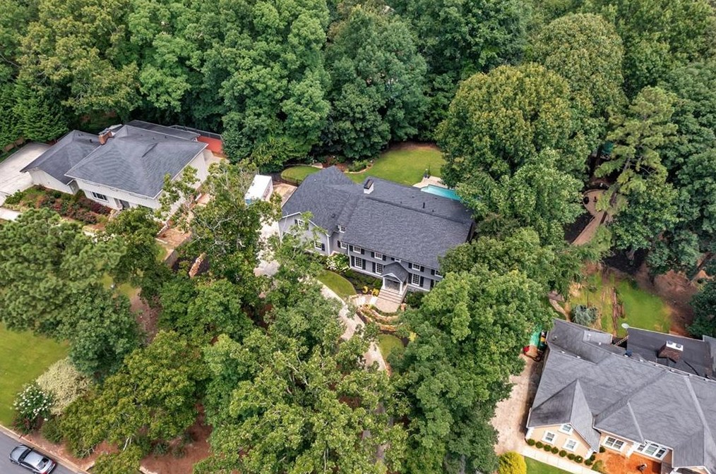 835 Overhill Ct, Atlanta GA  30328-3660 exterior