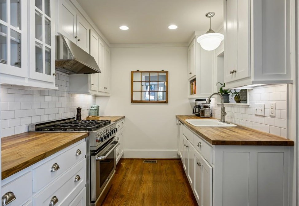 933 Mcdonough St, Decatur GA  30030-4930 exterior