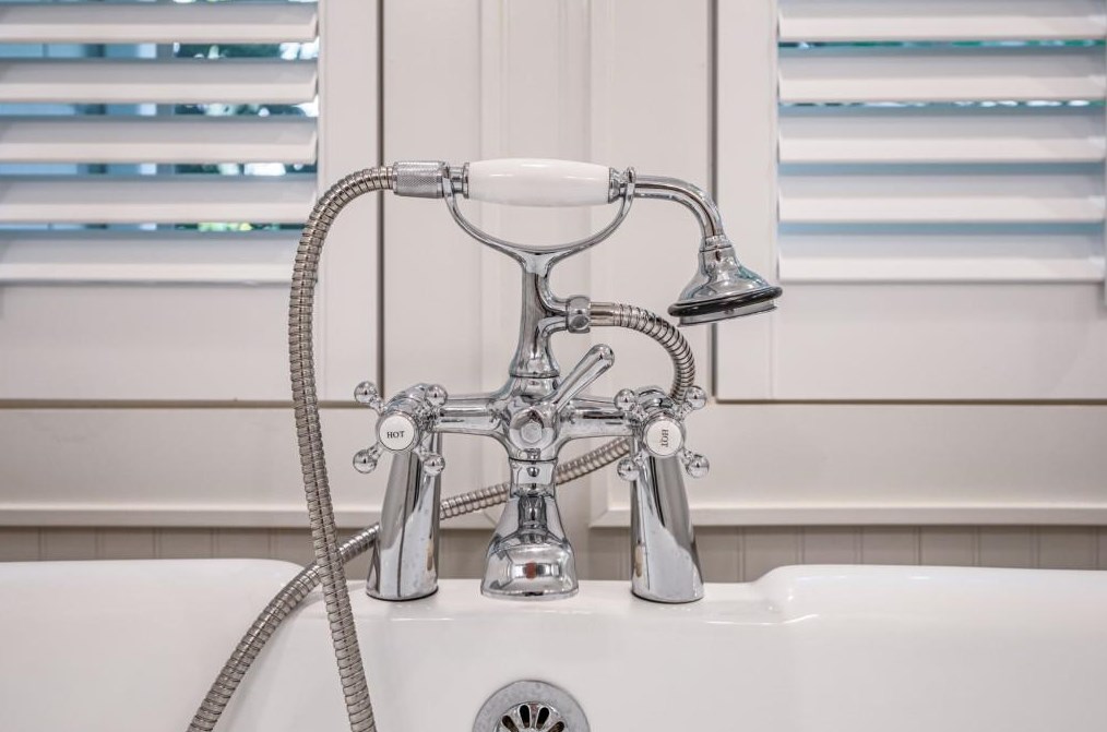 933 Mcdonough St, Decatur GA  30030-4930 exterior