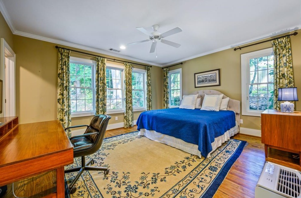 933 Mcdonough St, Decatur GA  30030-4930 exterior