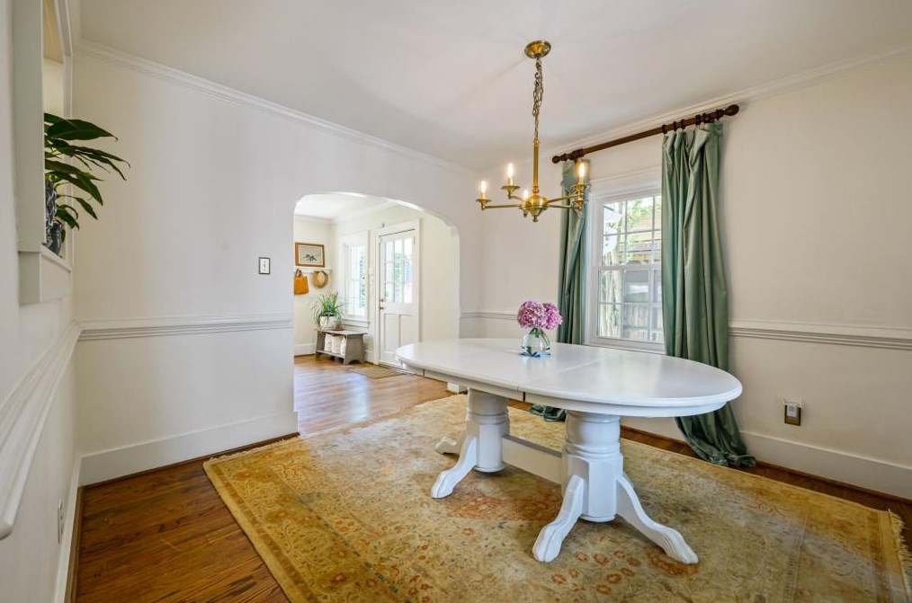 933 Mcdonough St, Decatur GA  30030-4930 exterior