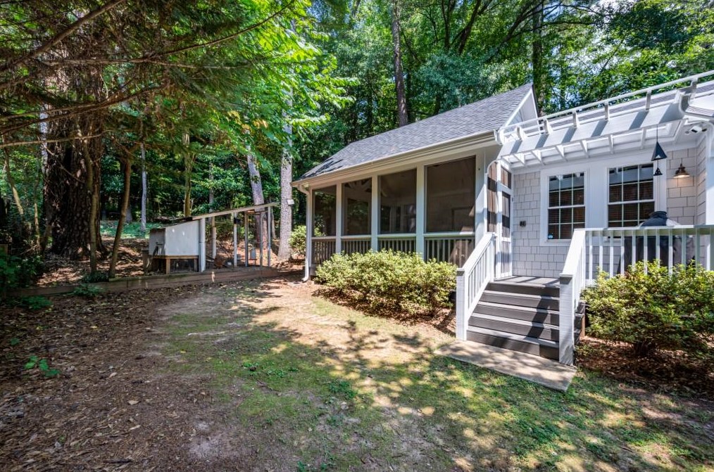 933 Mcdonough St, Decatur GA  30030-4930 exterior