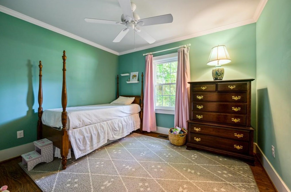 933 Mcdonough St, Decatur GA  30030-4930 exterior