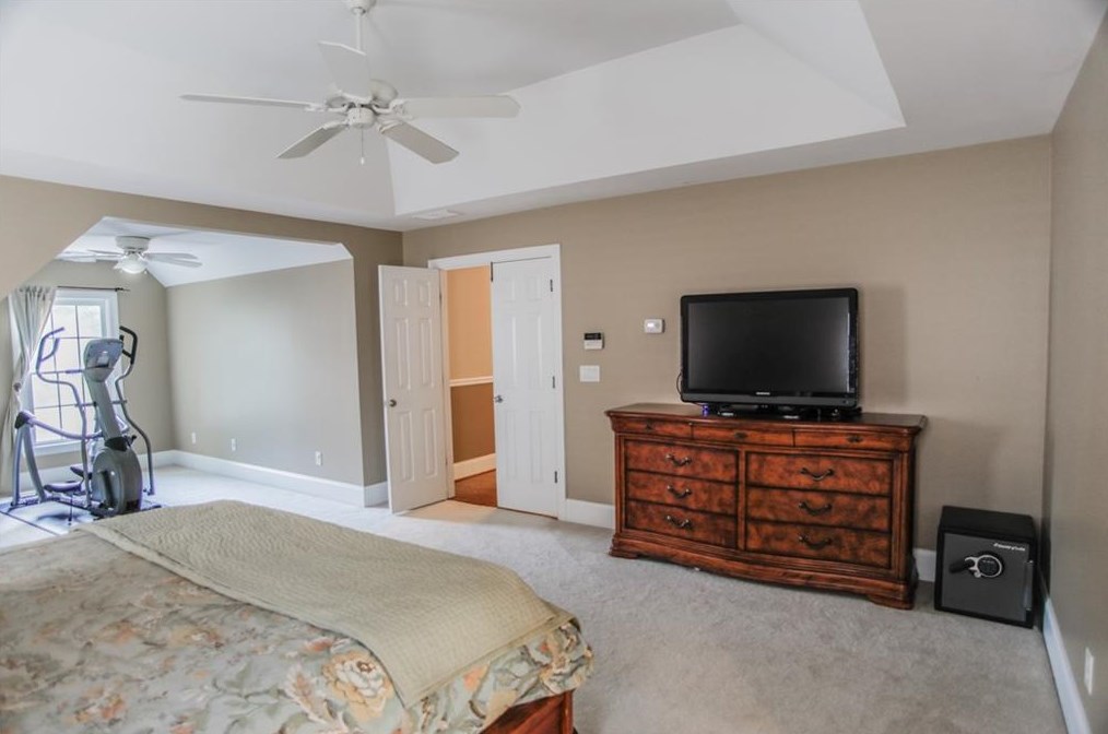 270 Wembley Cir, Atlanta GA  30328-6757 exterior