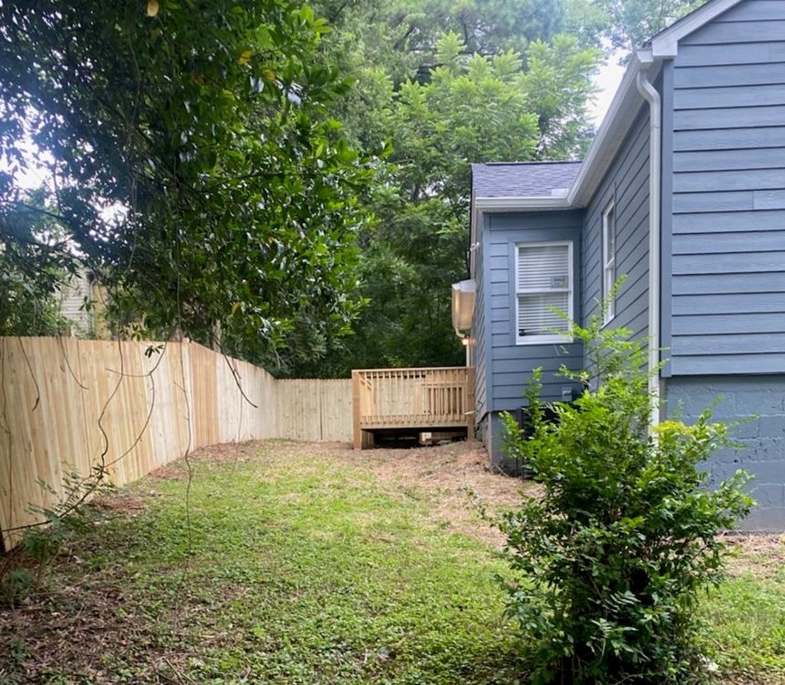 1655 Oak Knoll Cir, Atlanta GA  30315-5207 exterior