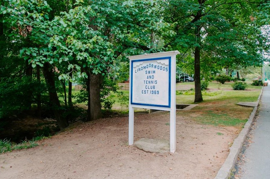 1547 Delia Dr, Decatur GA  30033-3373 exterior