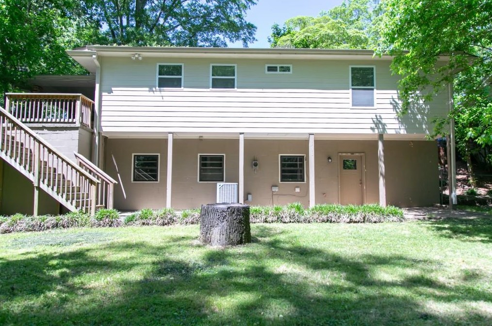 1547 Delia Dr, Decatur GA  30033-3373 exterior