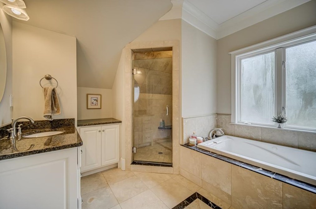 633 Coventry Rd, Decatur GA  30030-5011 exterior