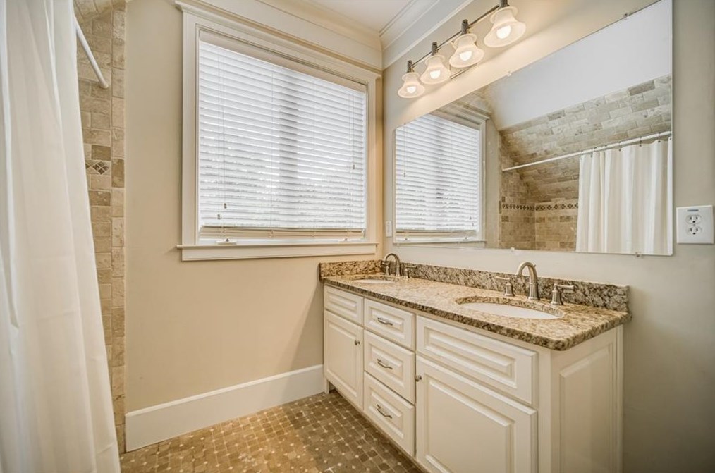 633 Coventry Rd, Decatur GA  30030-5011 exterior