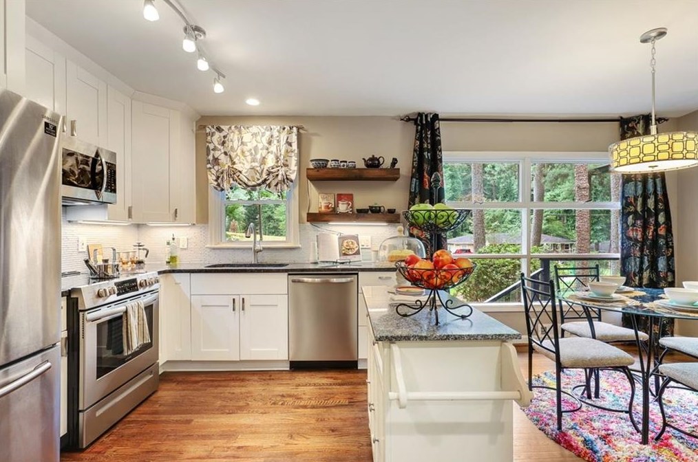 3354 Pinehill Dr, Decatur GA  30032-2903 exterior