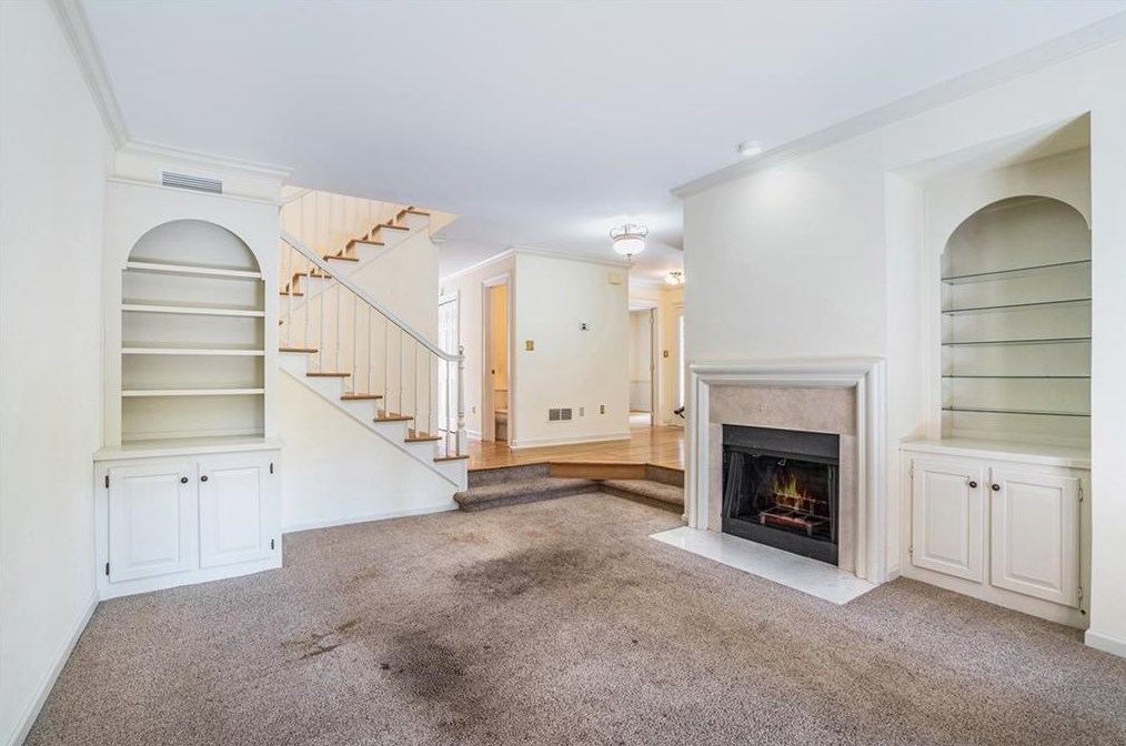 25 Westfair Ct, Atlanta GA  30328-1658 exterior