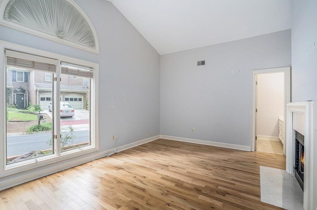 25 Westfair Ct, Atlanta GA  30328-1658 exterior