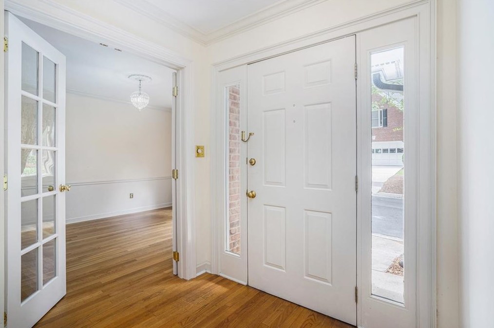 25 Westfair Ct, Atlanta GA  30328-1658 exterior
