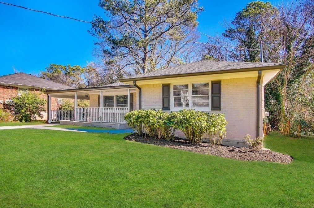 1984 Long Dr, Decatur GA  30032-4227 exterior