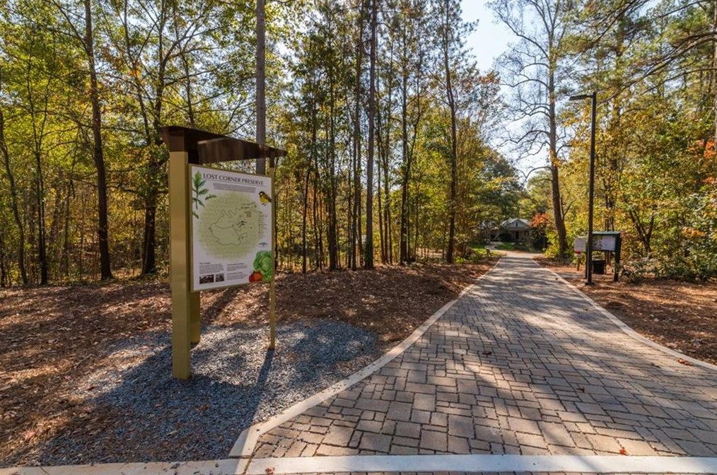 100 Wyndham Dr, Atlanta GA  30328-2045 exterior